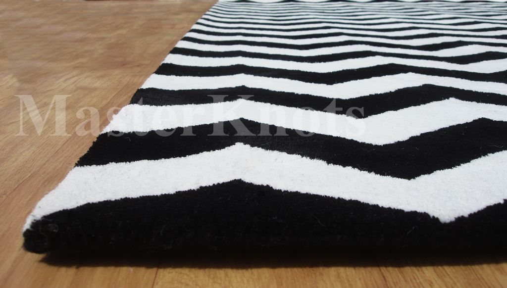 Brand New Modern Chevron Zig Zag Black White Handmade Woolen Area Rug