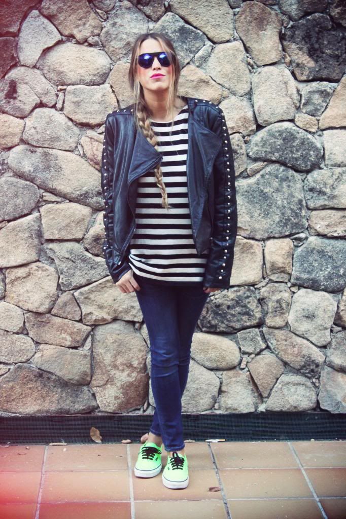 photo MOTELROCKSLEATHERJACKETSTUDDEDLEATHERJACKETNEONVANSDENIMZARAJEANSMIRRORSUNGLASSESPURPLELENSSUNGLASSESZEROUVASOSBAG6jpg_effec_zps124e0949.jpg
