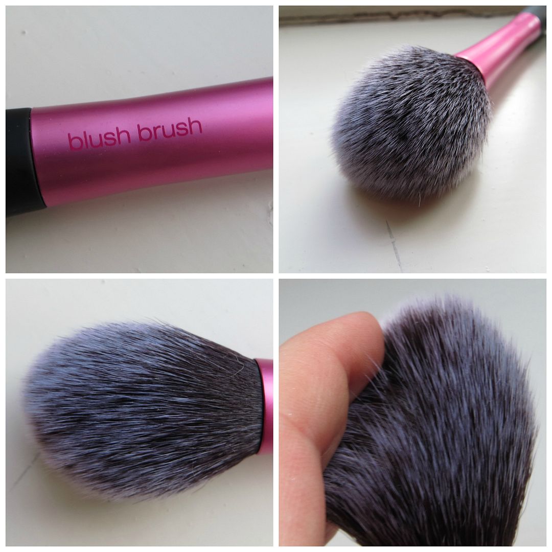 My blush brush picks Floating in dreams