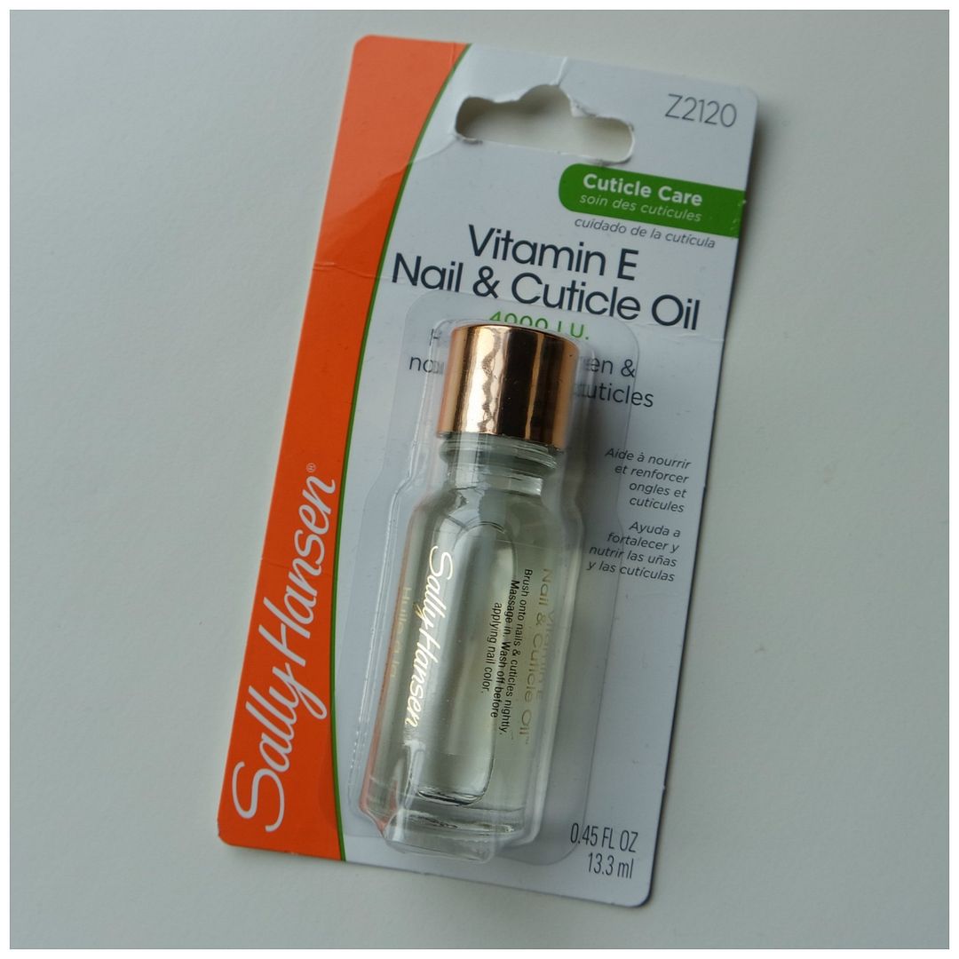 FLOATING IN DREAMS Reviews . Makeup . Fashion . everyday beauty made