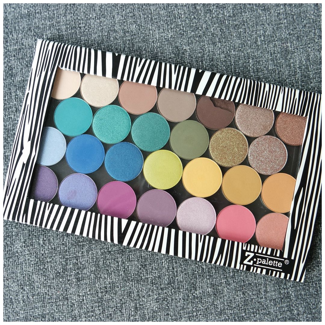 FLOATING IN DREAMS Reviews . Makeup . Fashion . everyday beauty made