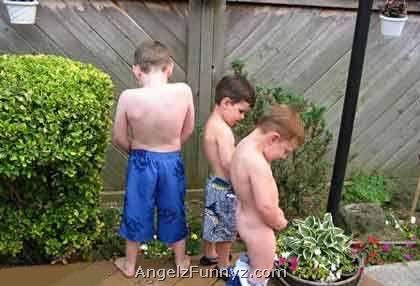 boys peeing photo boyspeeing.jpg