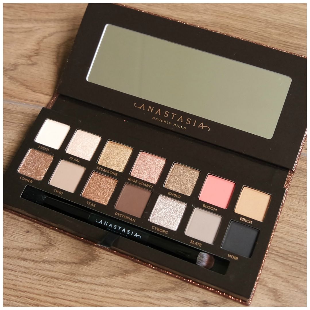 Anastasia Beverly Hills Sultry Eyeshadow Palette Floating In Dreams