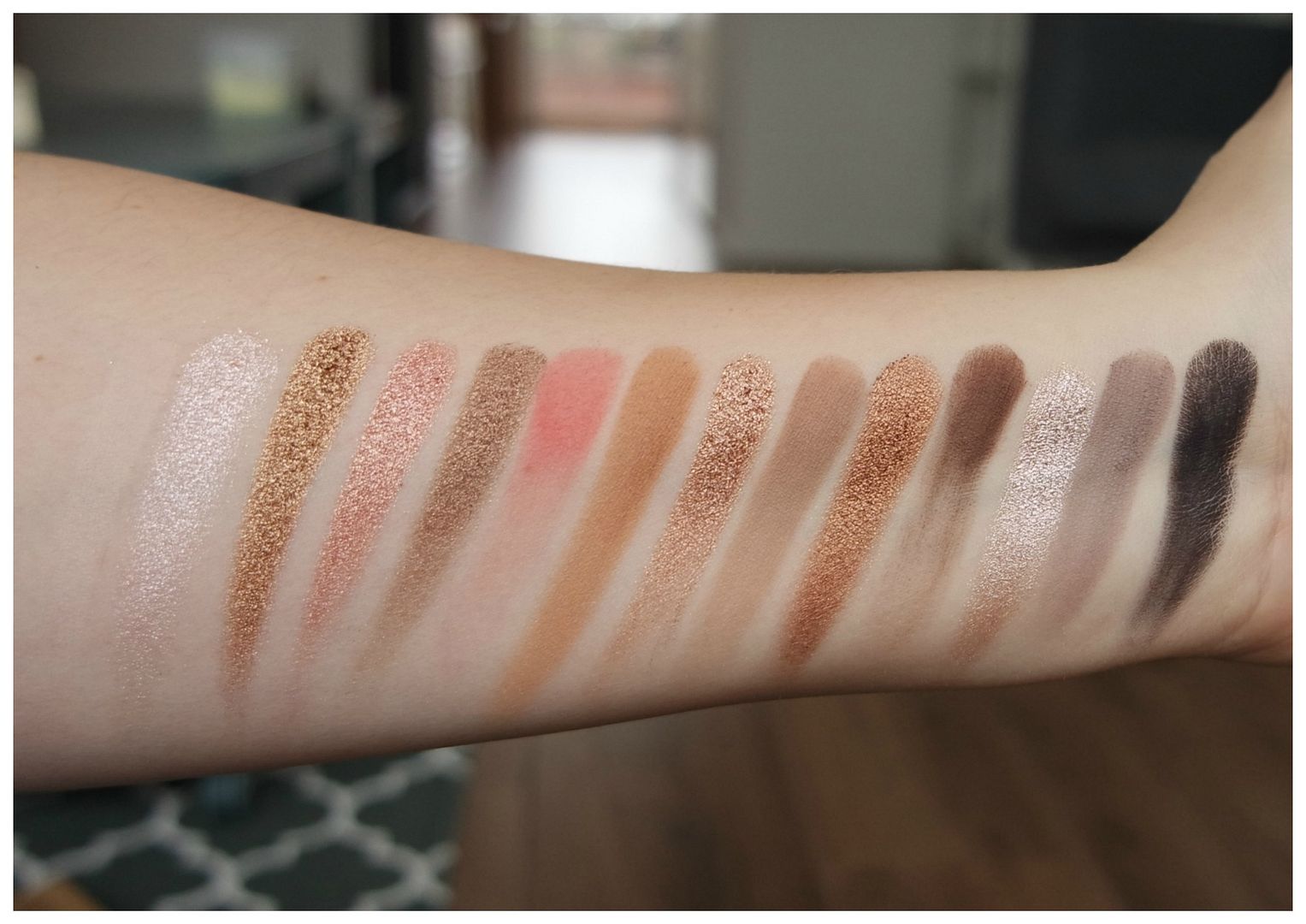 anastasia beverly hills sultry eyeshadow palette review swatch makeup look application anastasia beverly hills sultry eyeshadow palette review swatch makeup look application