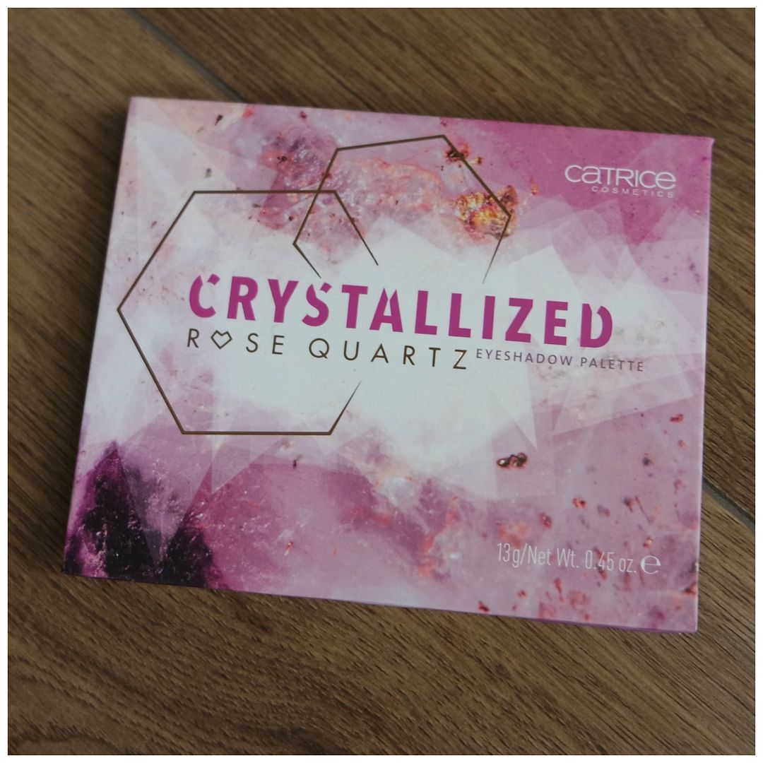 catrice crystallized rose quarts eyeshadow palette review swatch look