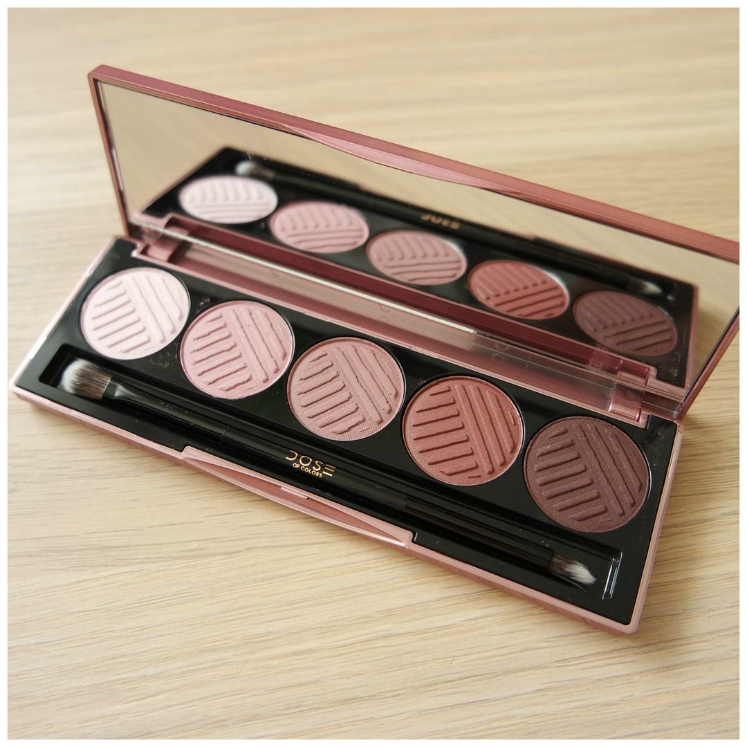 dose of colors monochromatic eyeshadow palette review swatch makeup look marvellous mauves blushing berries application dose of colors monochromatic eyeshadow palette review swatch makeup look marvellous mauves blushing berries application