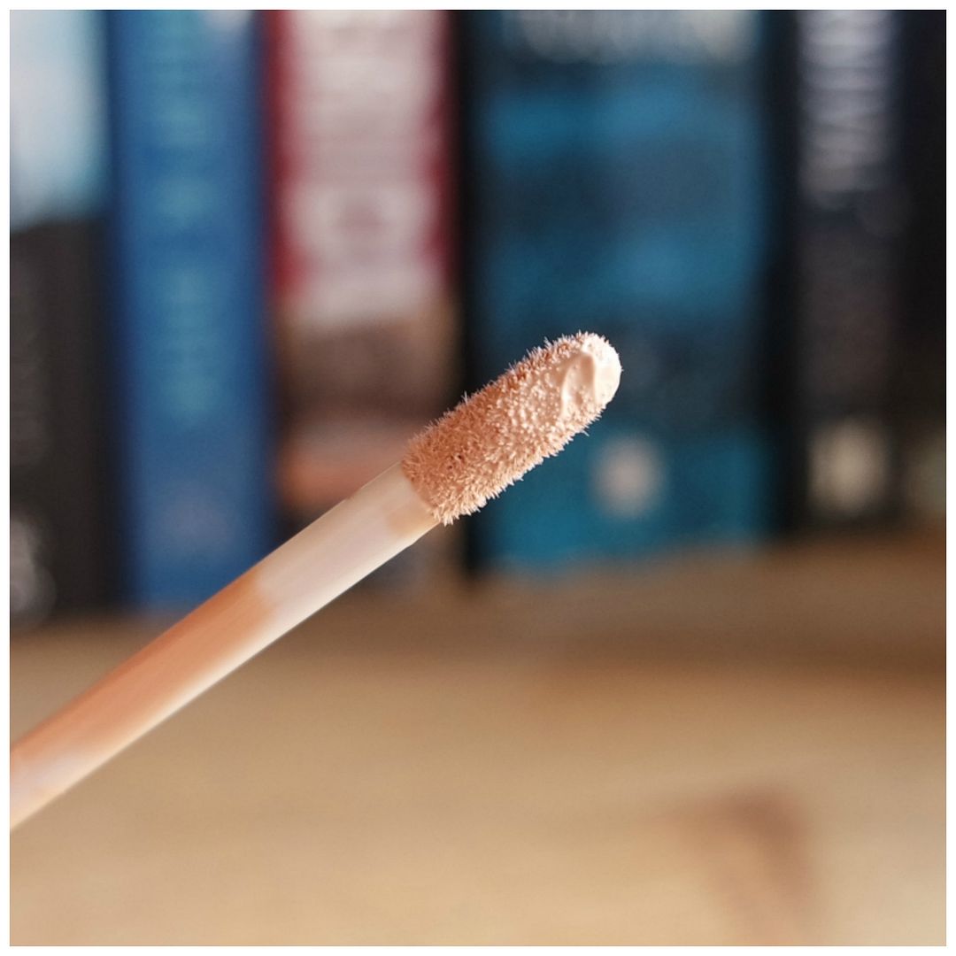 essence stay all day 16 h concealer 20 soft beige review swatch look application
