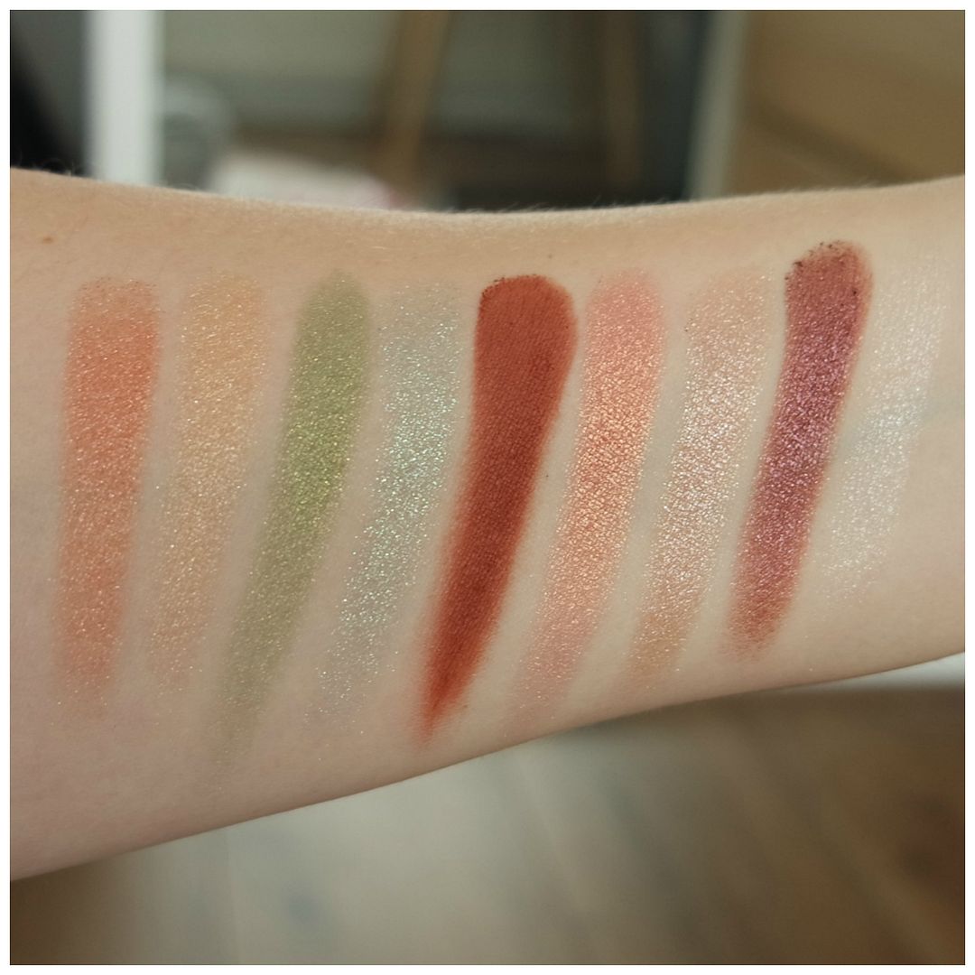 essence crystal power eyeshadow palette review swatch application makeup look