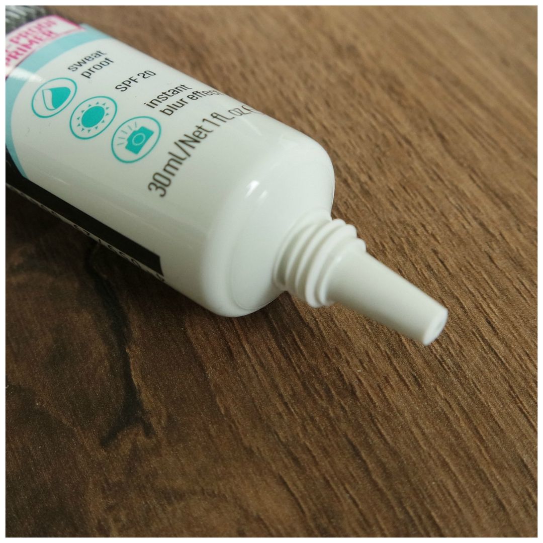 Essence You Better Work primer review swatch look makeup application