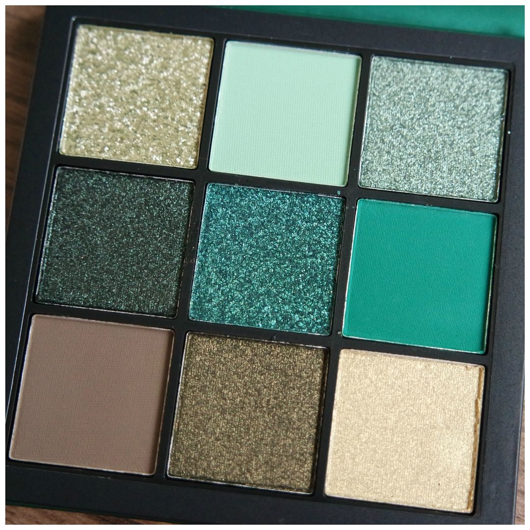 huda beauty emerald obsessions eyeshadow palette review swatch makeup look