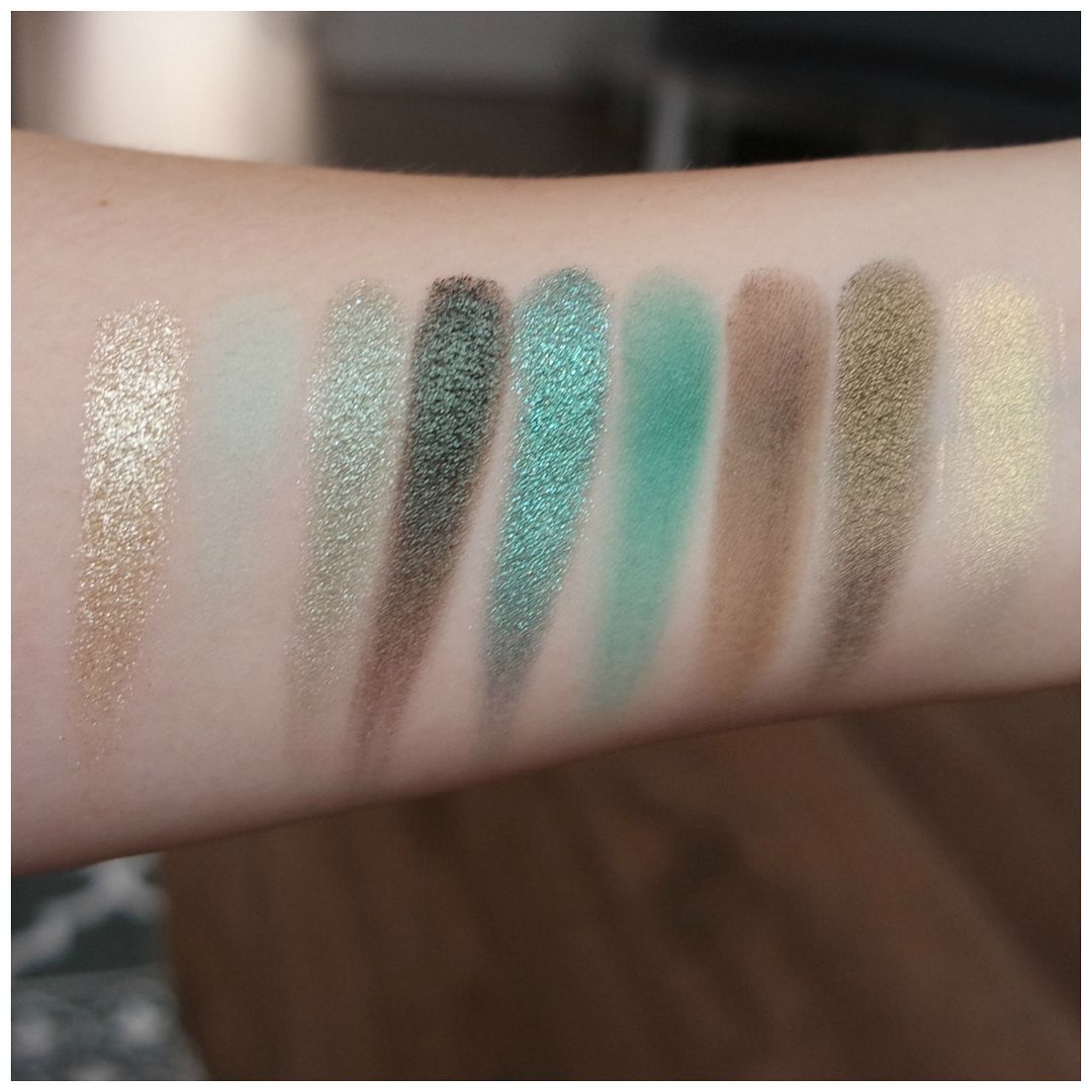 huda beauty emerald obsessions eyeshadow palette review swatch makeup look
