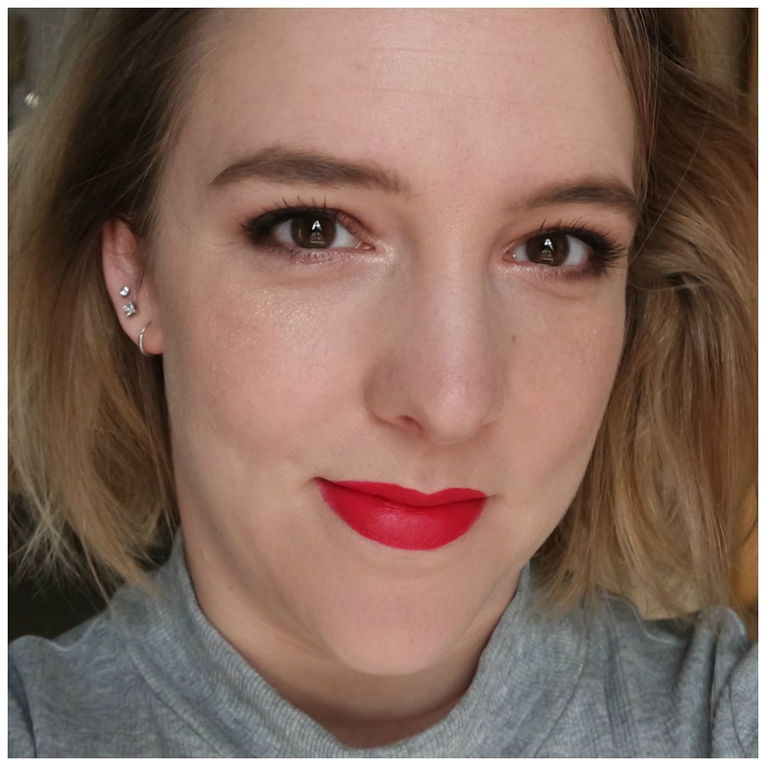 L'oreal true match liquid glow illuminator highlighter prime blend highlight review swatch 01 rosy glow