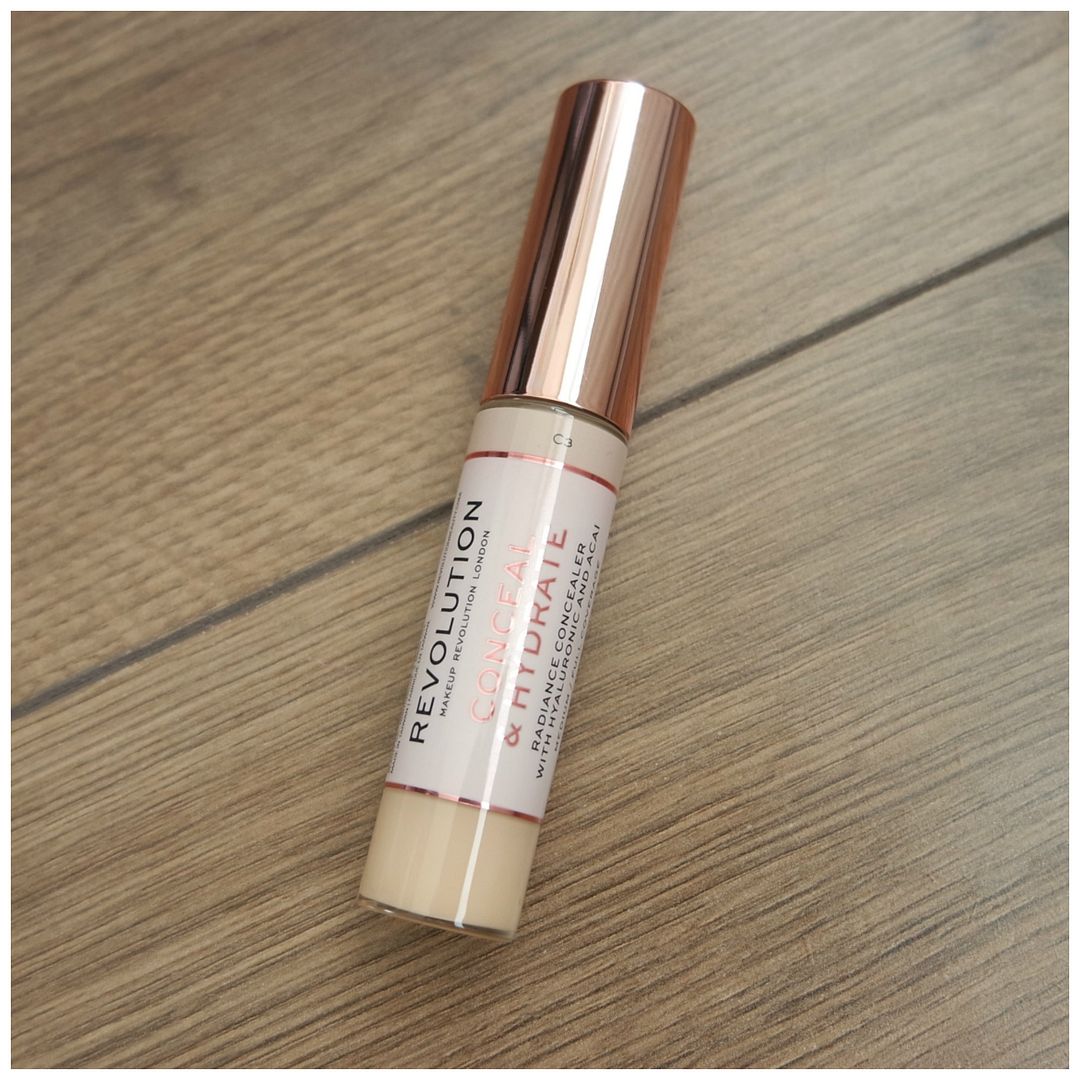 make up revolution conceal & hydrate concealer foundation c3 f2 fair dry skin review swatch application makeup look