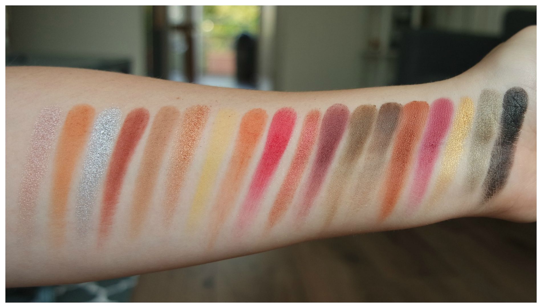 make up revolution soph extra spice eyeshadow palette review swatch makeup look application