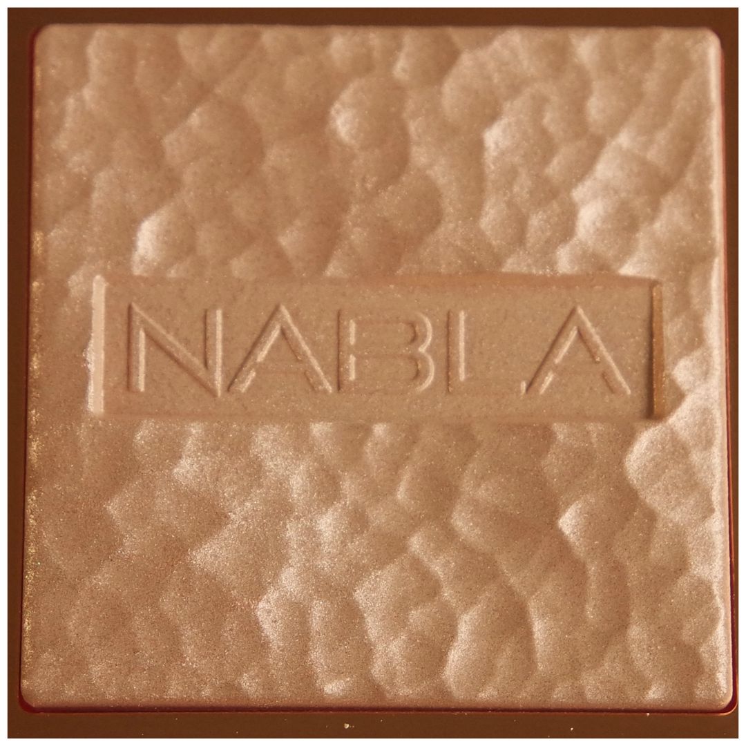 nabla skin glazing highlighter privilege review swatch application makeup look fair skin nabla skin glazing highlighter privilege review swatch application makeup look fair skin