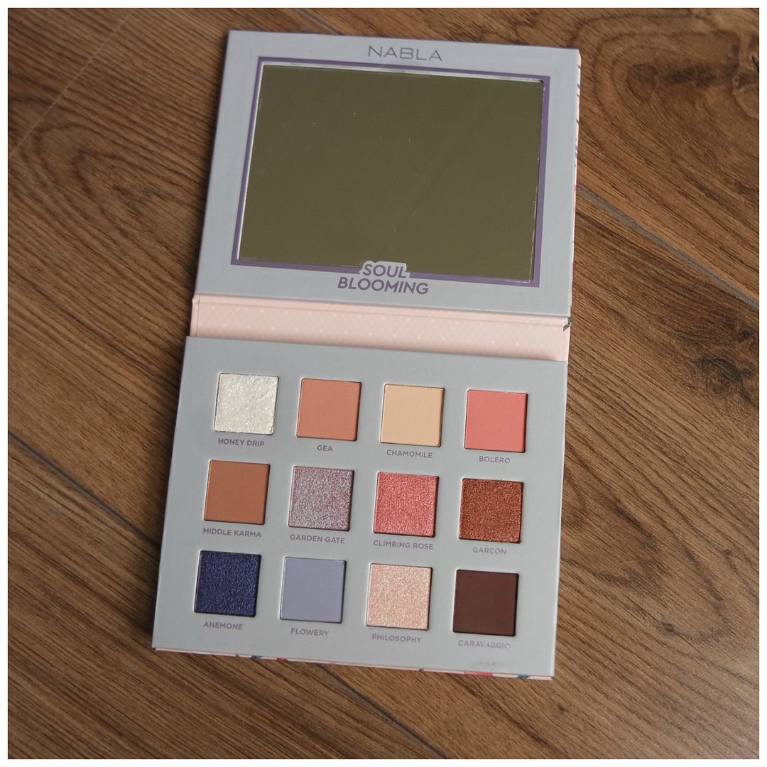 nabla soul blooming eyeshadow palette review swatch makeup looks