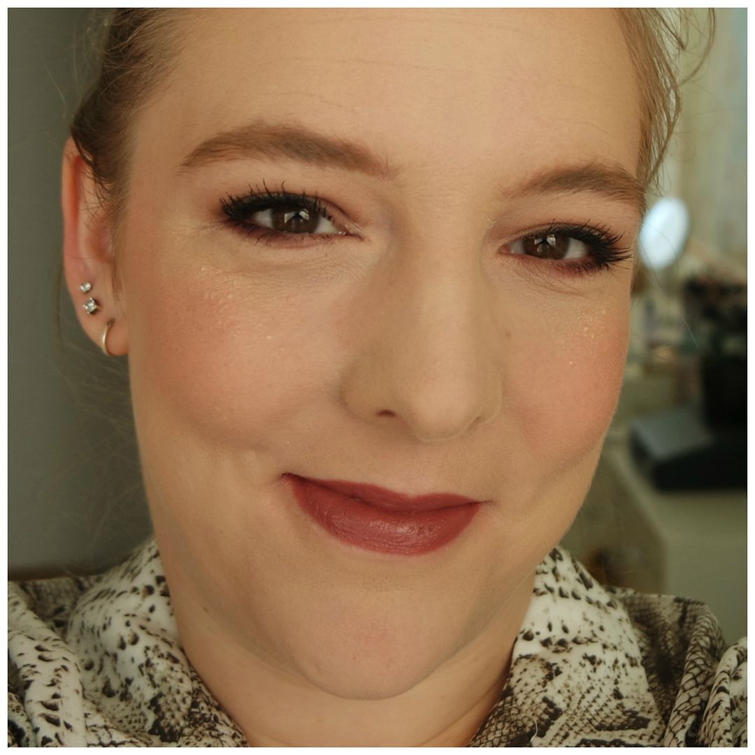 NARS Forte De France highlighter swatch review makeup look application