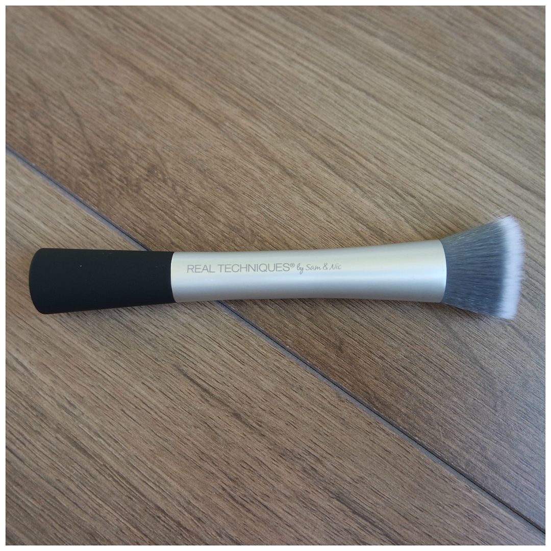 real techniques makeup brush complexion blender primer review skincare