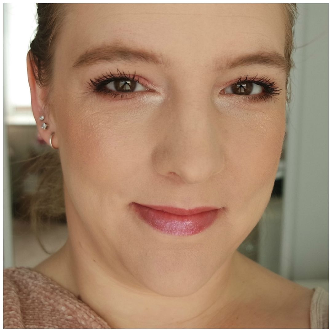 the balm balm beach blush review swatch makeup look application the balm balm beach blush review swatch makeup look application
