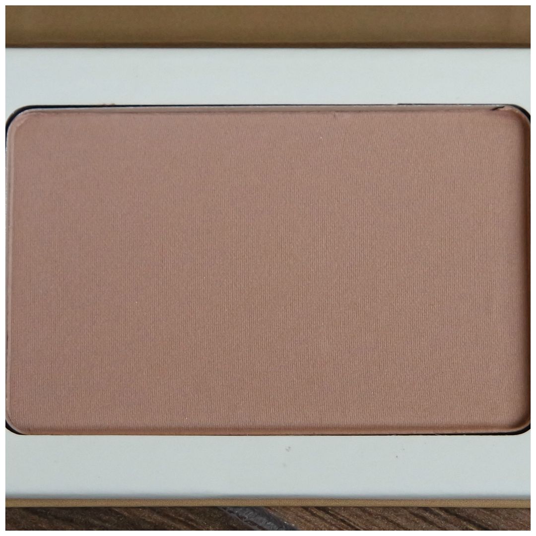 the balm take home the bronze bronzer oliver review swatch makeup look application fair skin