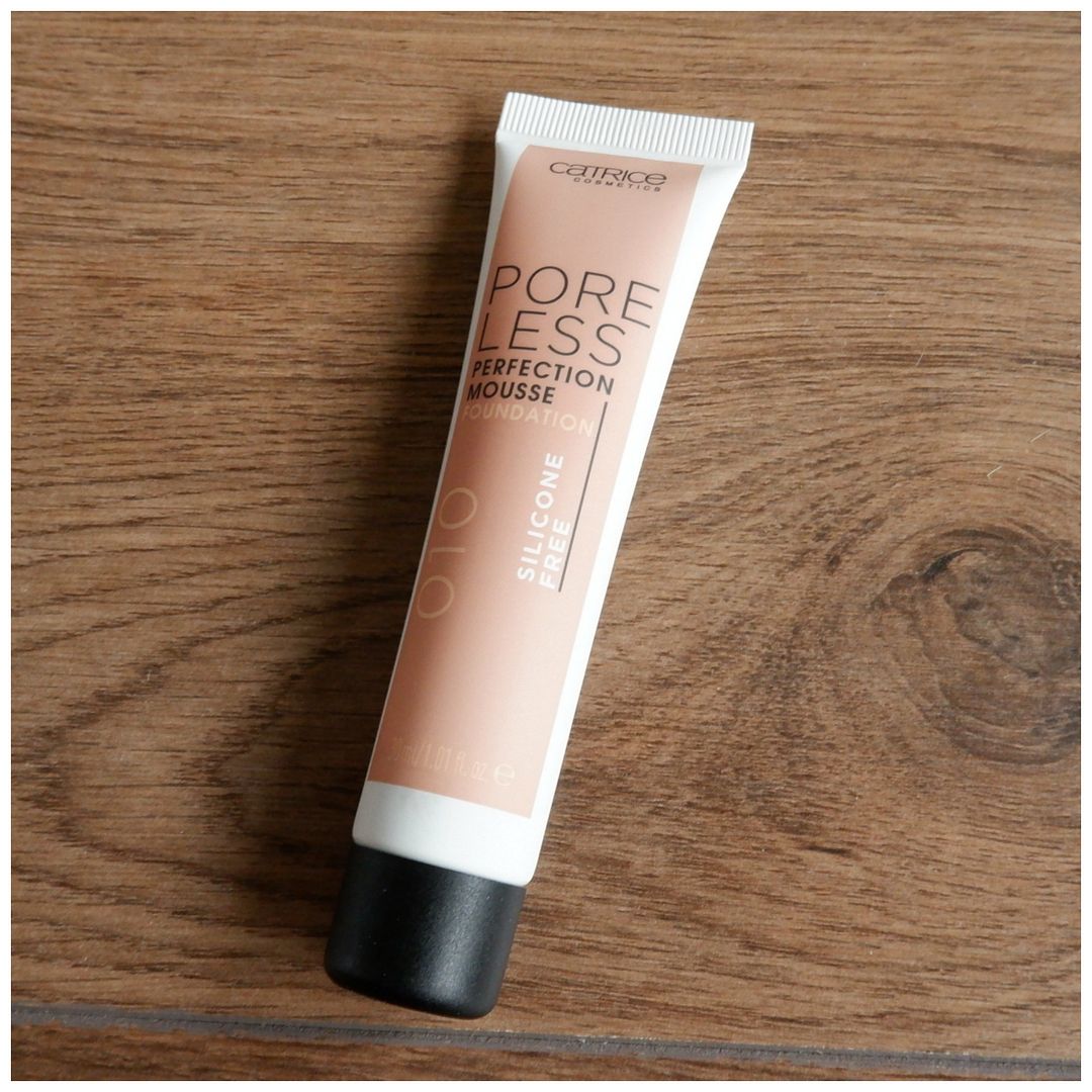 catrice poreless perfection mousse foundation silicone free 010 neutral nude review swatch application makeup look dry fair skin catrice poreless perfection mousse foundation silicone free 010 neutral nude review swatch application makeup look dry fair skin