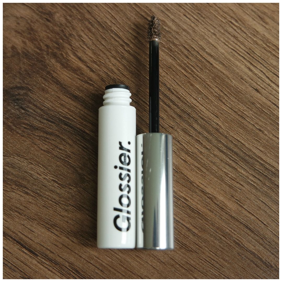 glossier boy brow blond brow gel review swatch application glossier boy brow blond brow gel review swatch application