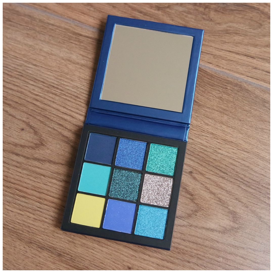 huda beauty sapphire obsessions eyeshadow palette review swatch makeup look huda beauty sapphire obsessions eyeshadow palette review swatch makeup look