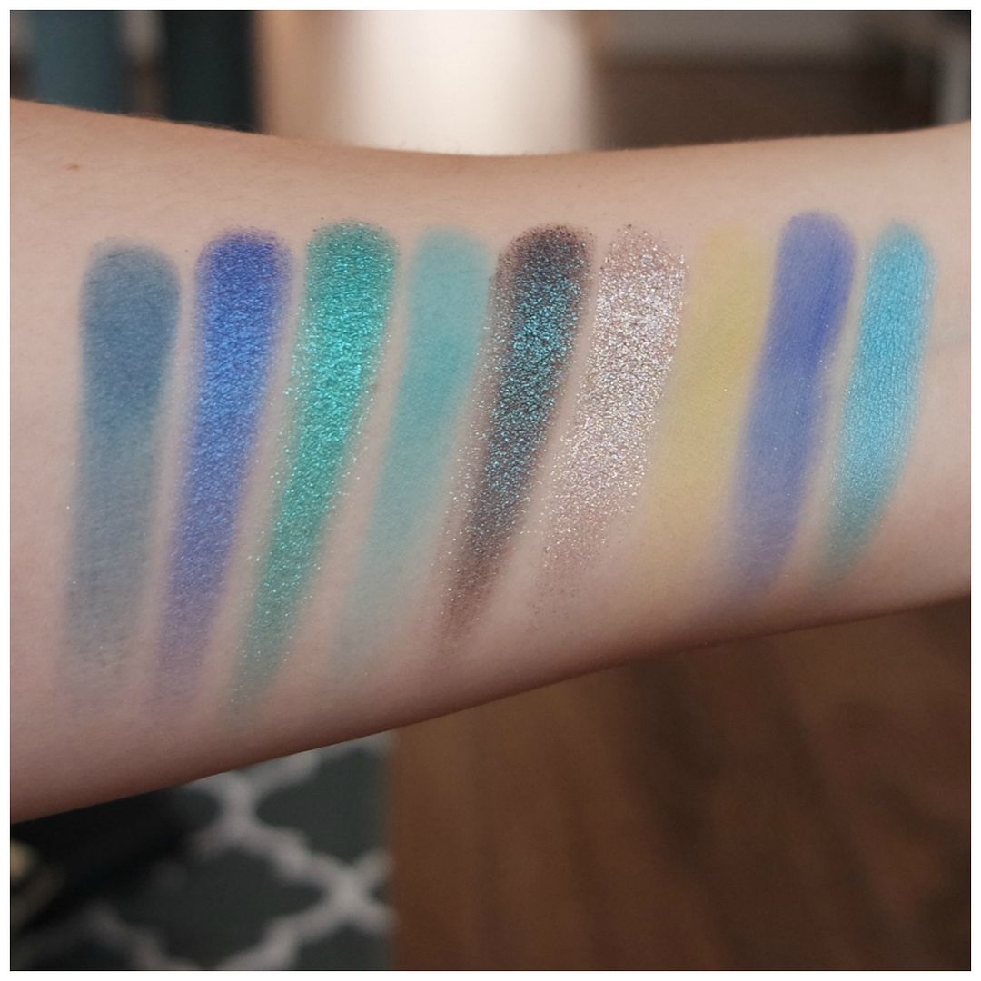 huda beauty sapphire obsessions eyeshadow palette review swatch makeup look huda beauty sapphire obsessions eyeshadow palette review swatch makeup look