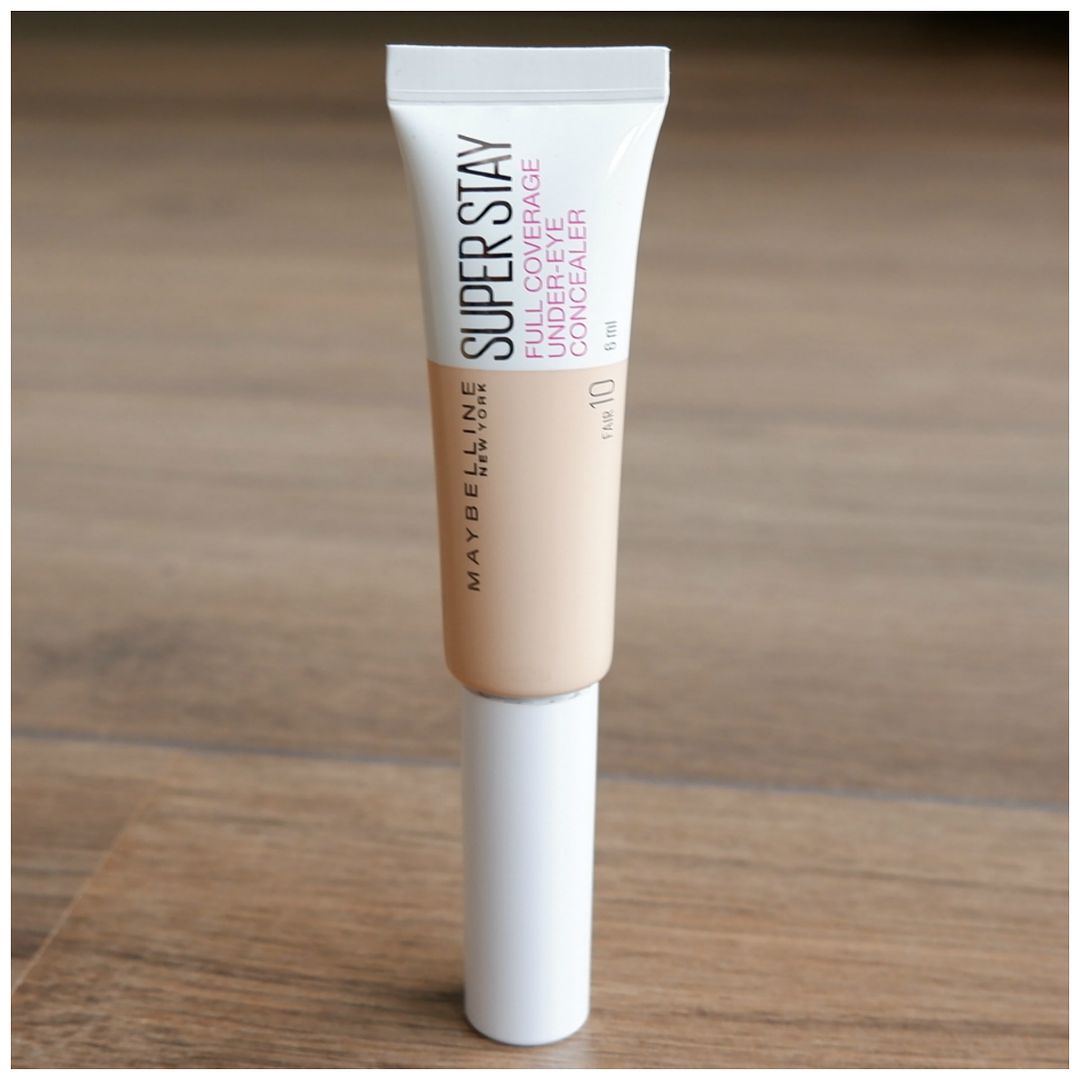 FLOATING IN DREAMS - Reviews . . Fashion . everyday beauty made sense. Maybelline concealer review