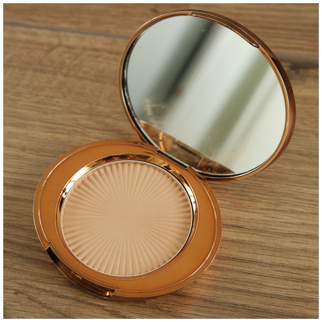 no-7-bronzer-golden-sand-review-floating-in-dreams