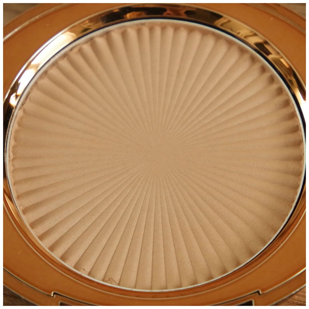 No. 7 Bronzer Golden Sand review swatch makeup look application No. 7 Bronzer Golden Sand review swatch makeup look application